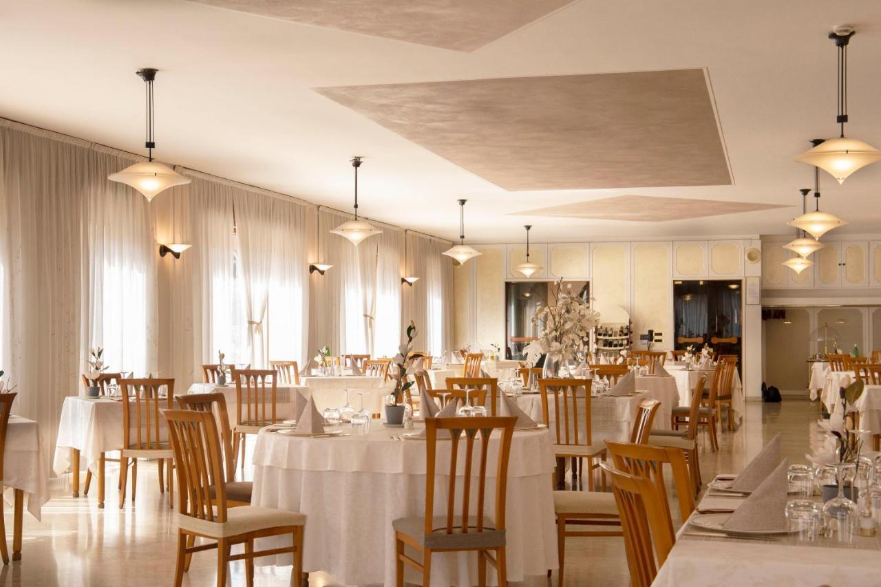 Albergo Milano Boario Terme Exterior foto